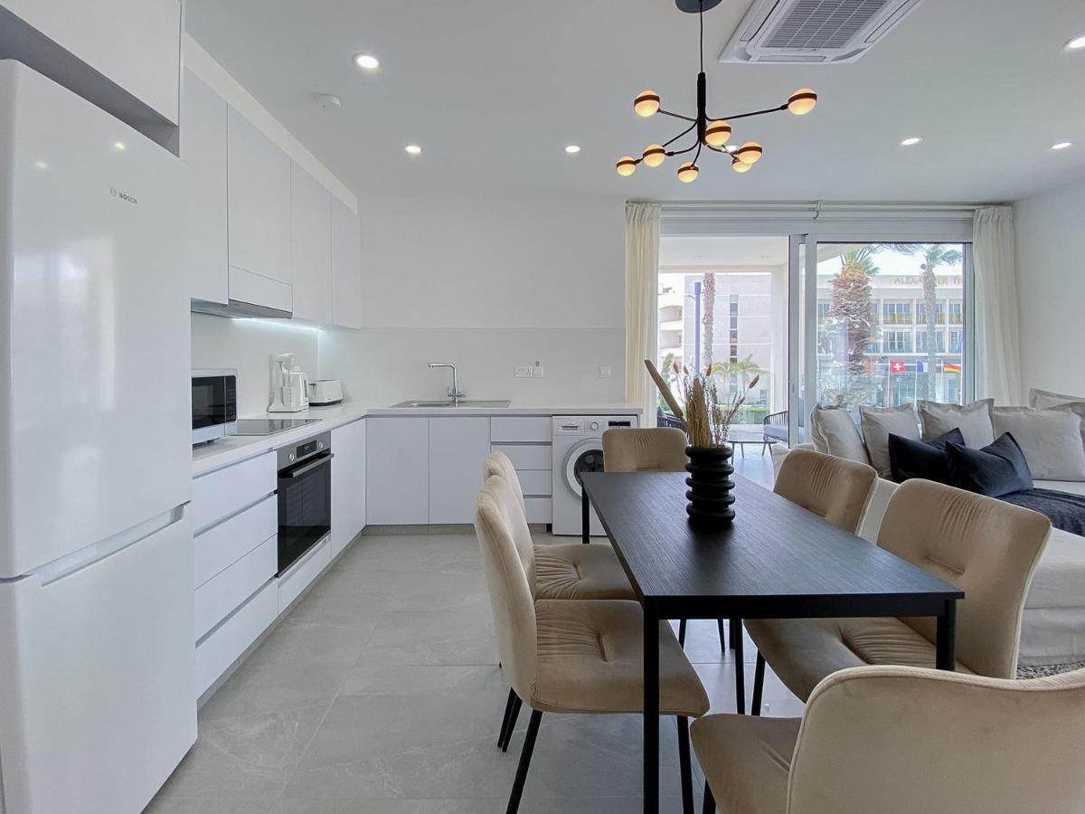 Ferienwohnung Phaedrus Living: Seaview Luxury Flat Limnaria 134 Paphos Exterior foto